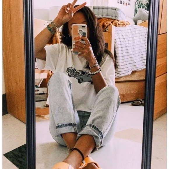 BIRTHDAY MYSTERY BOX - Picture 2 of 16